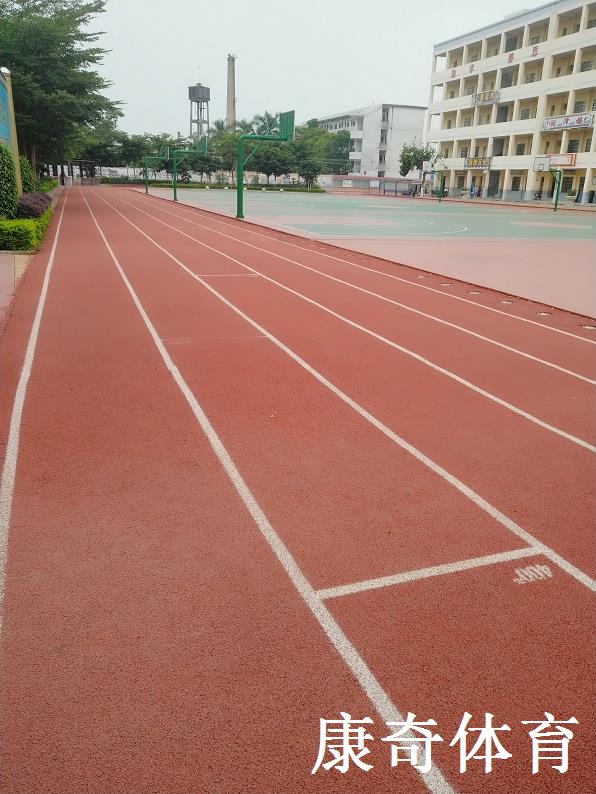 广西合浦二中透气型塑胶跑道案例