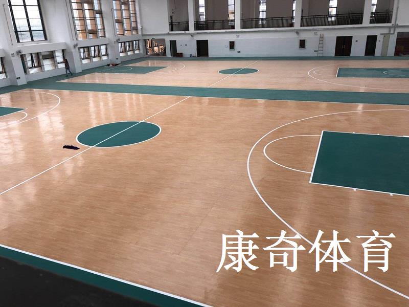 江南小学华府校区室内PVC运动地板胶篮球馆案例——康奇体育